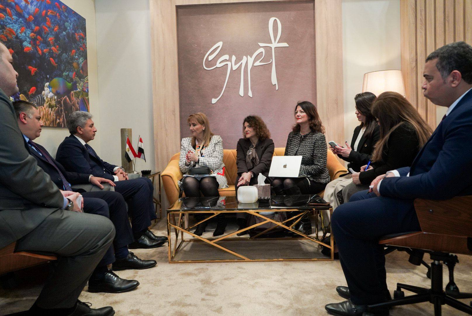 وزير السياحة يلتقي الرئيس التنفيذي للمجلس العالمي للسفر والسياحة 