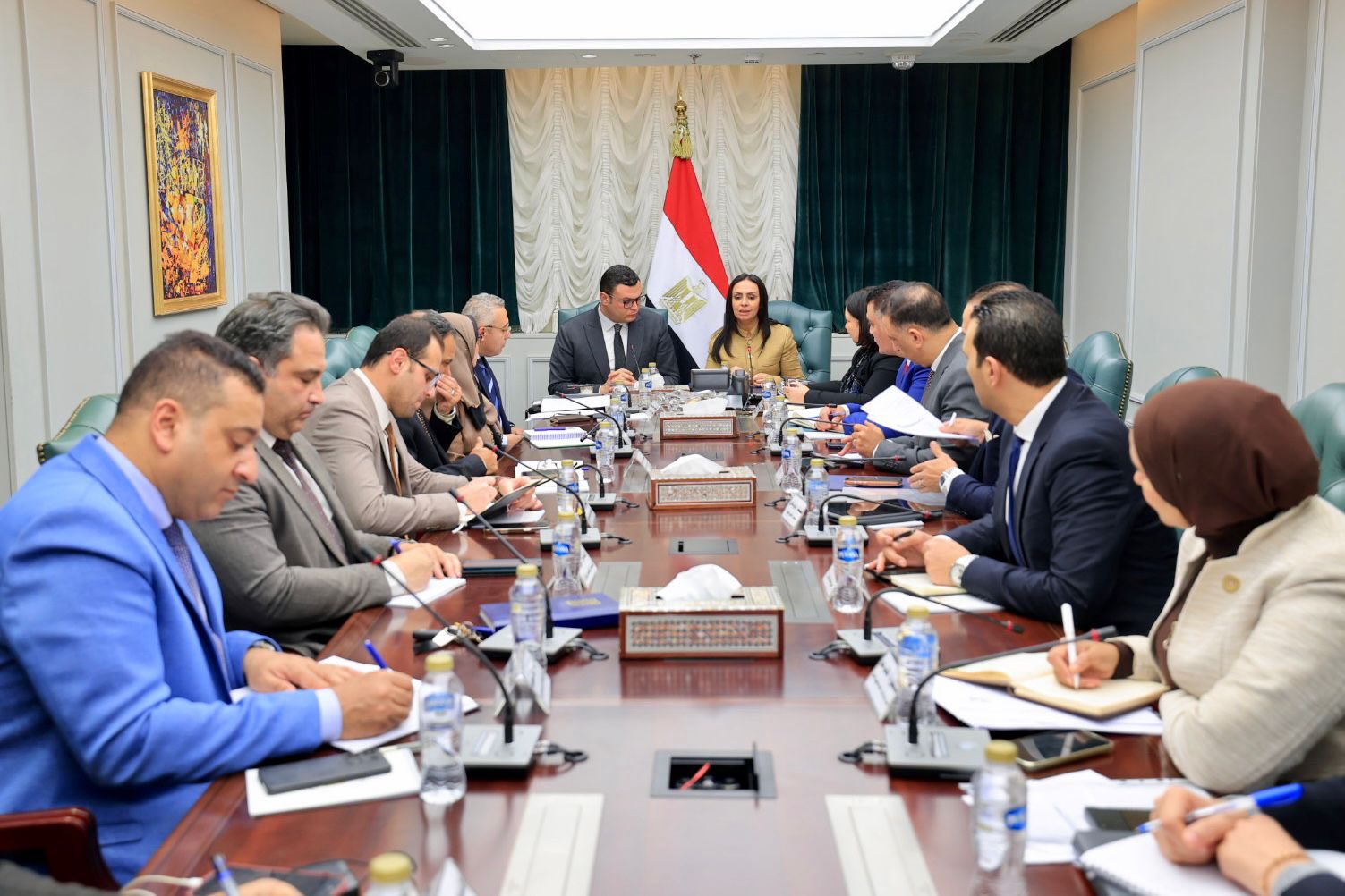 وزيرة التضامن الاجتماعي تجتمع مع وزير الإسكان