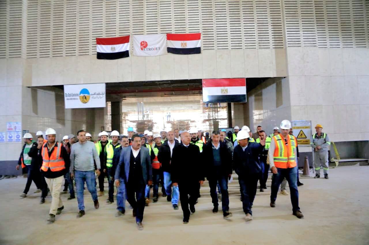 جولة الوزير في الخط الأول من شبكة القطار الكهربائي السريع