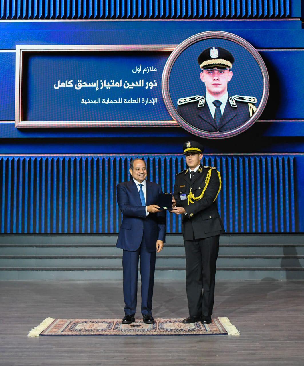 الرئيس السيسي يكرم عدد من أسماء شهداء الشرطة
