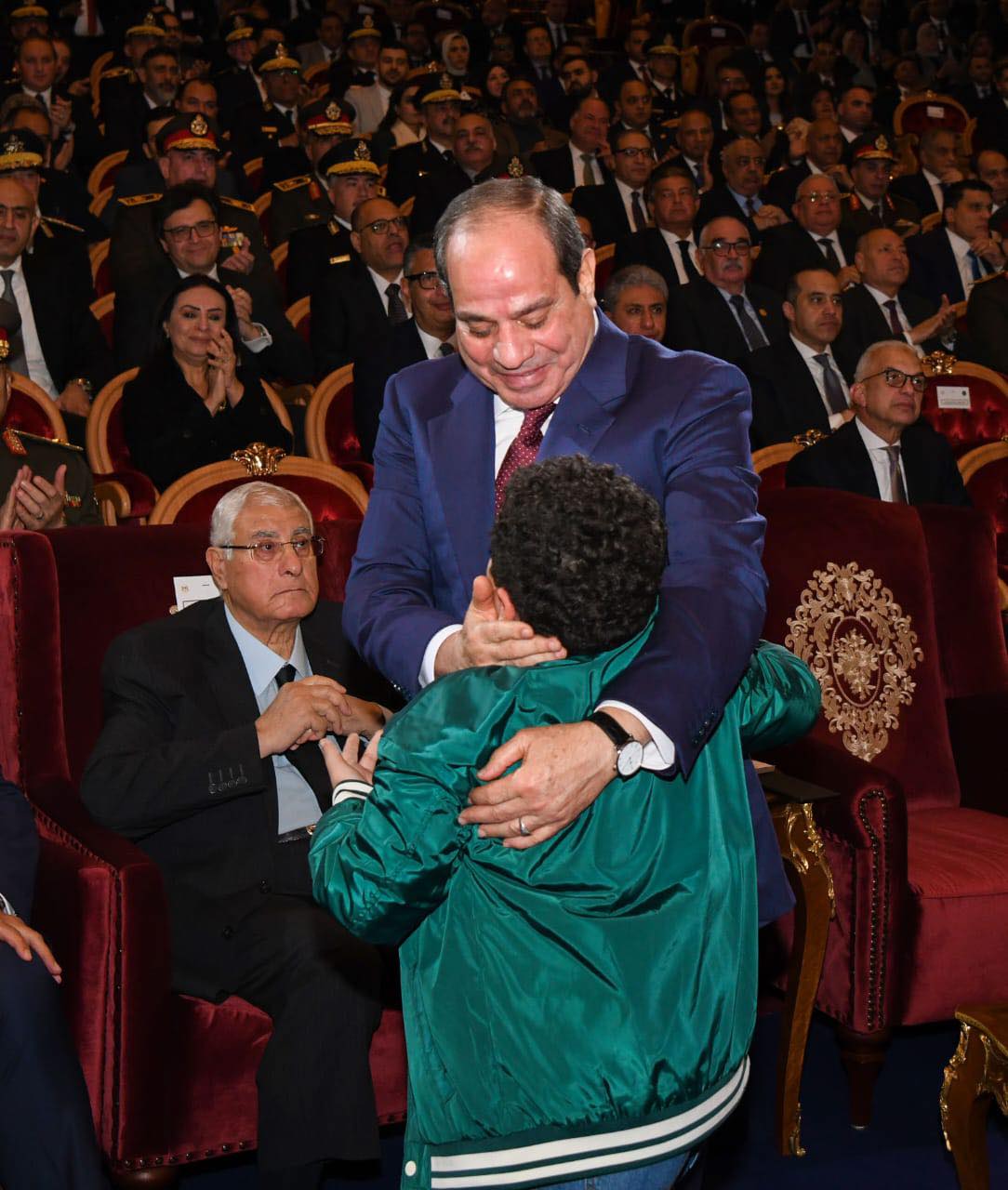 الرئيس السيسي يكرم عدد من أسماء شهداء الشرطة