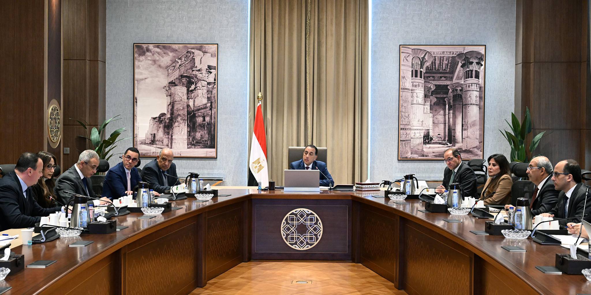 مدبولي يتابع الموقف التنفيذي للمشروعات في قطاع الطاقة