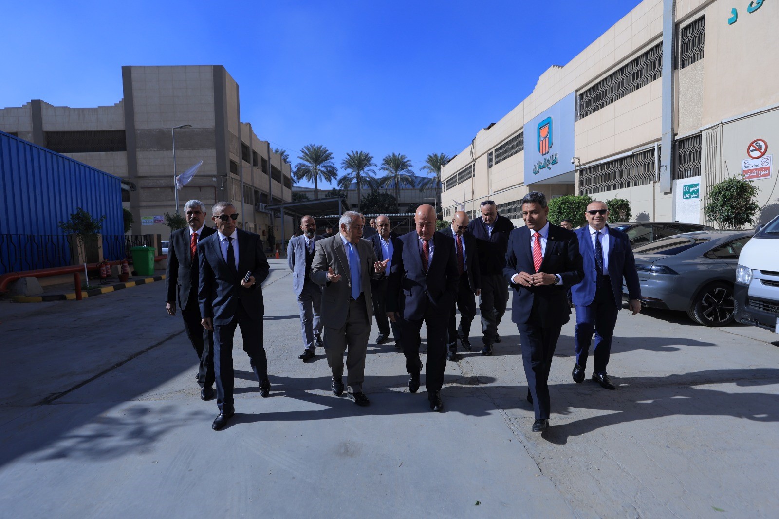 البنك الأهلي يفتتح وحدة المراقبة المركزية لمخازن البنك