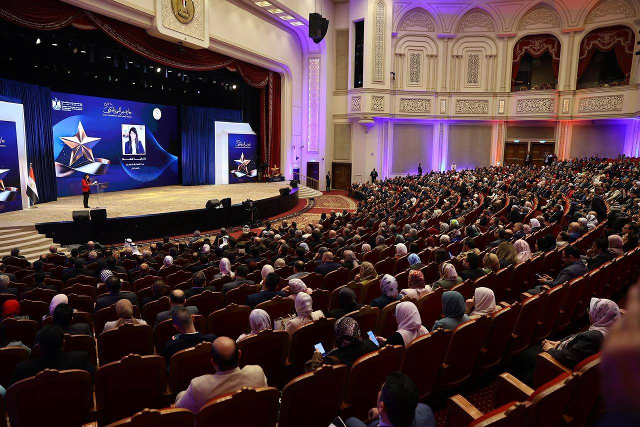 المشاط تلقي الكلمة الافتتاحية بحفل توزيع جوائز مصر للتميز الحكومي 