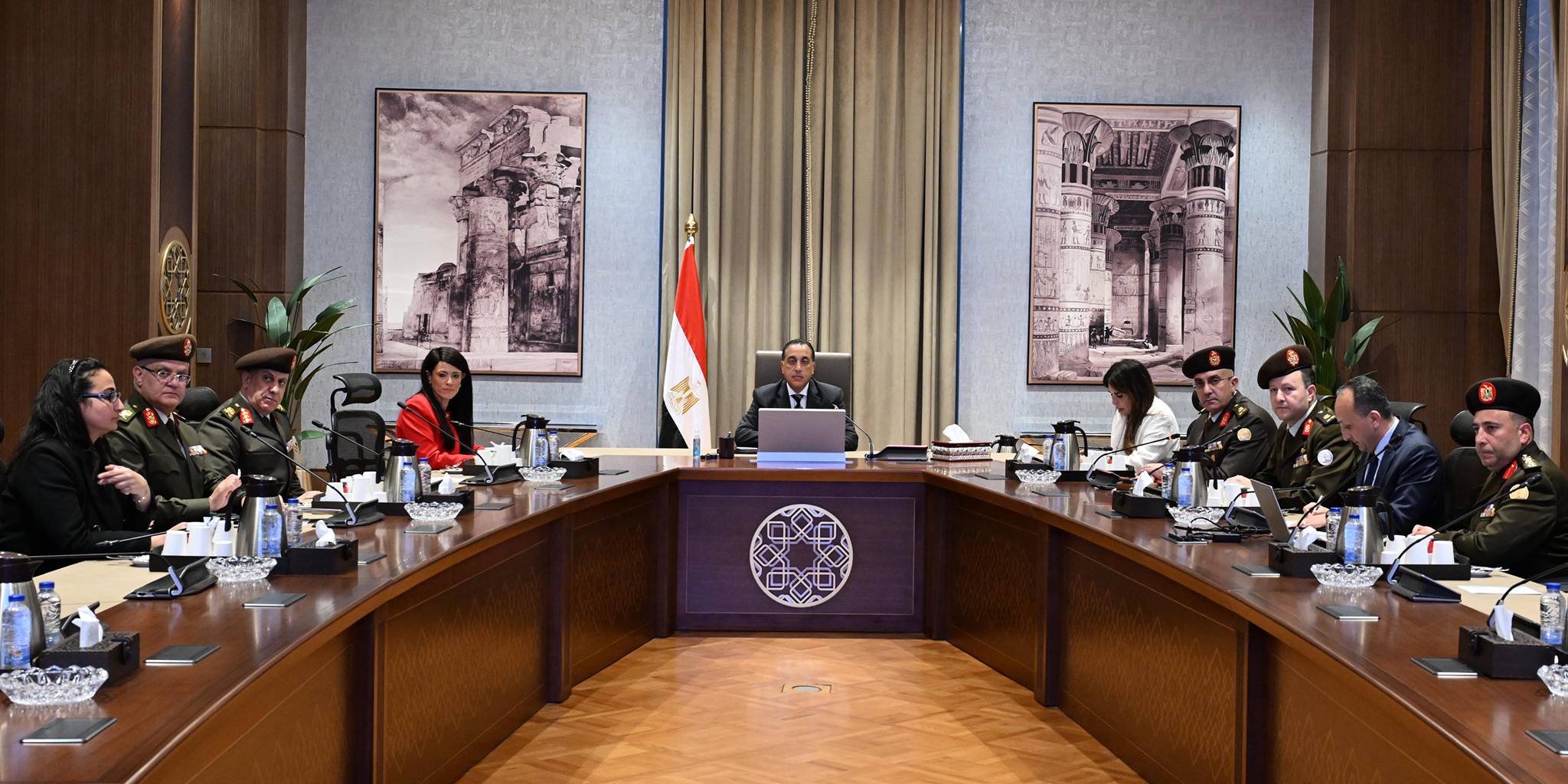 مدبولي يتابع تنفيذ مشروعات الهيئة الهندسية للقوات المسلحة