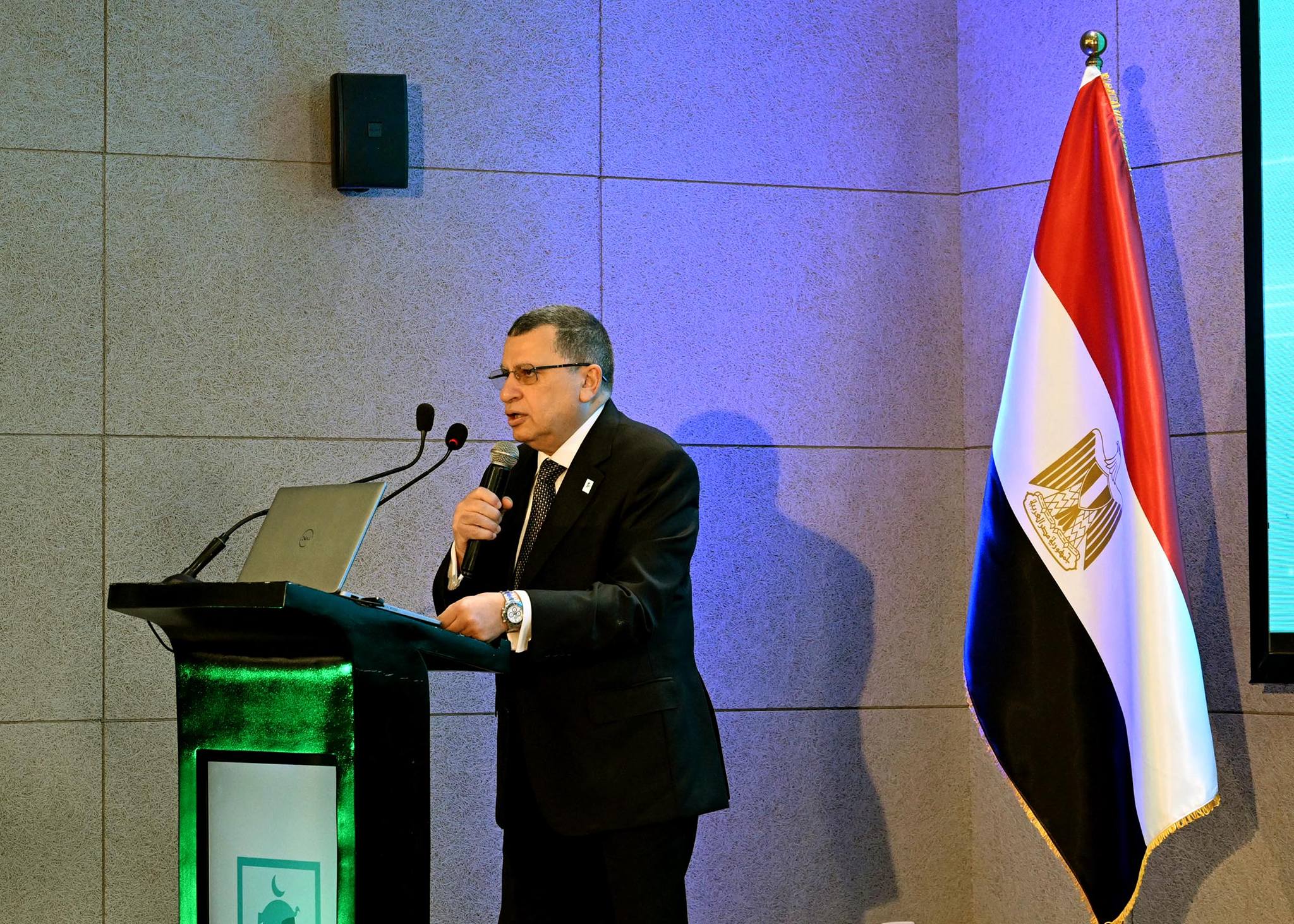 رئيس الوزراء يشهد افتتاح مستشفى كليوباترا التجمع