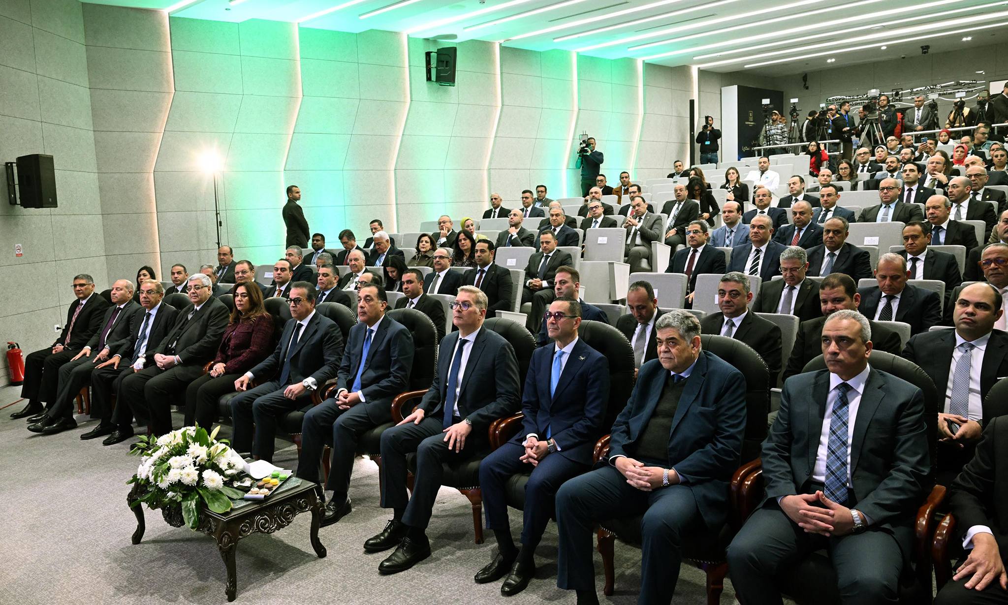 رئيس الوزراء يشهد افتتاح مستشفى كليوباترا التجمع