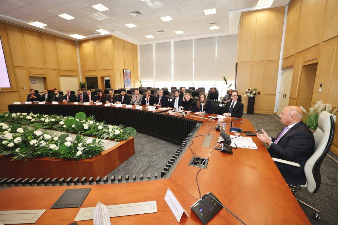 وزير الصناعة والنقل يجتمع مع سفير النمسا