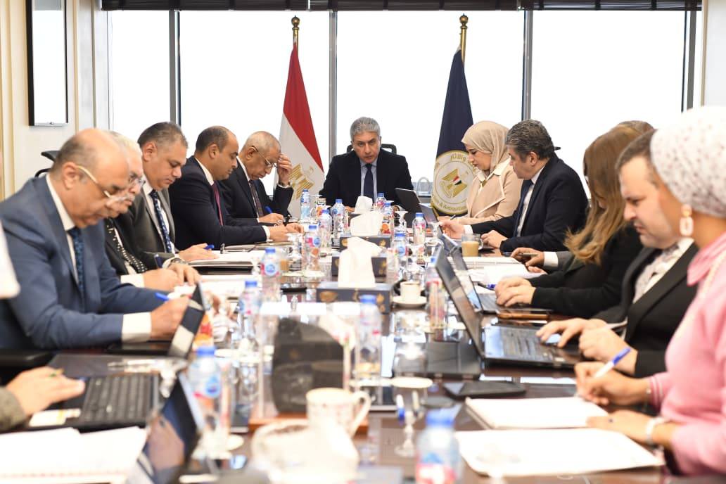 وزير السياحة يترأس اجتماع مجلس إدارة صندوق دعم السياحة والآثار