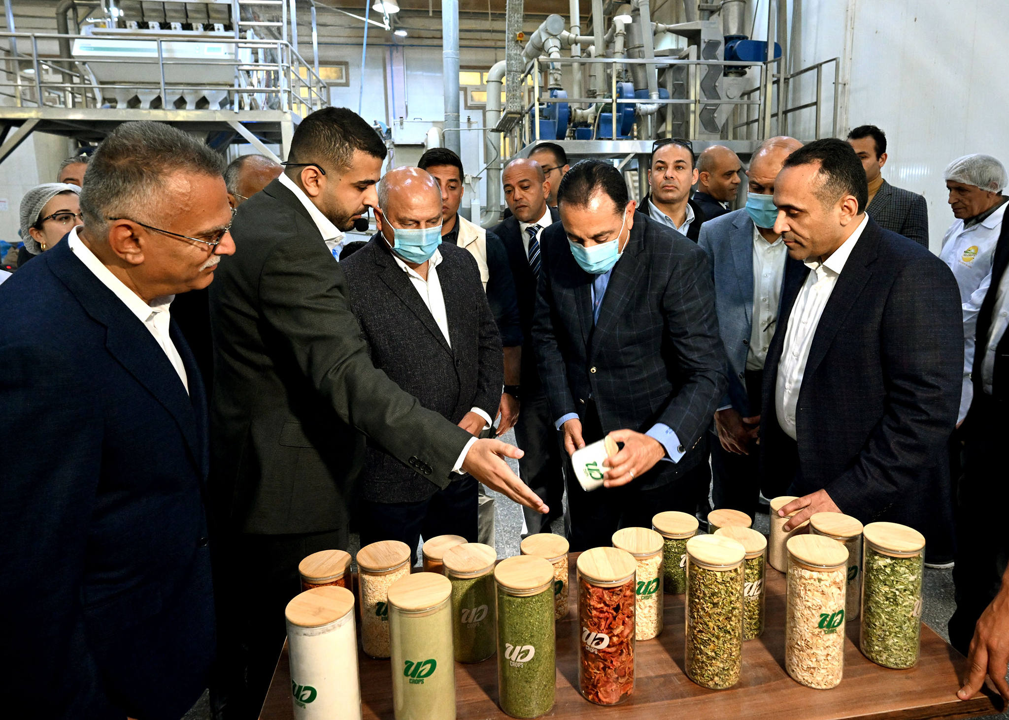 مدبولي يتفقد مصنع الشركة المتحدة لتجفيف الحاصلات الزراعية