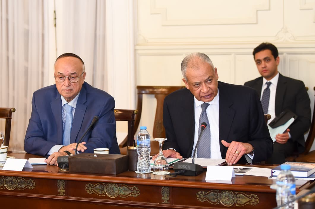 وزير الخارجية يلتقي أعضاء اللجنة الوطنية لآلية مراجعة النظراء الأفريقية