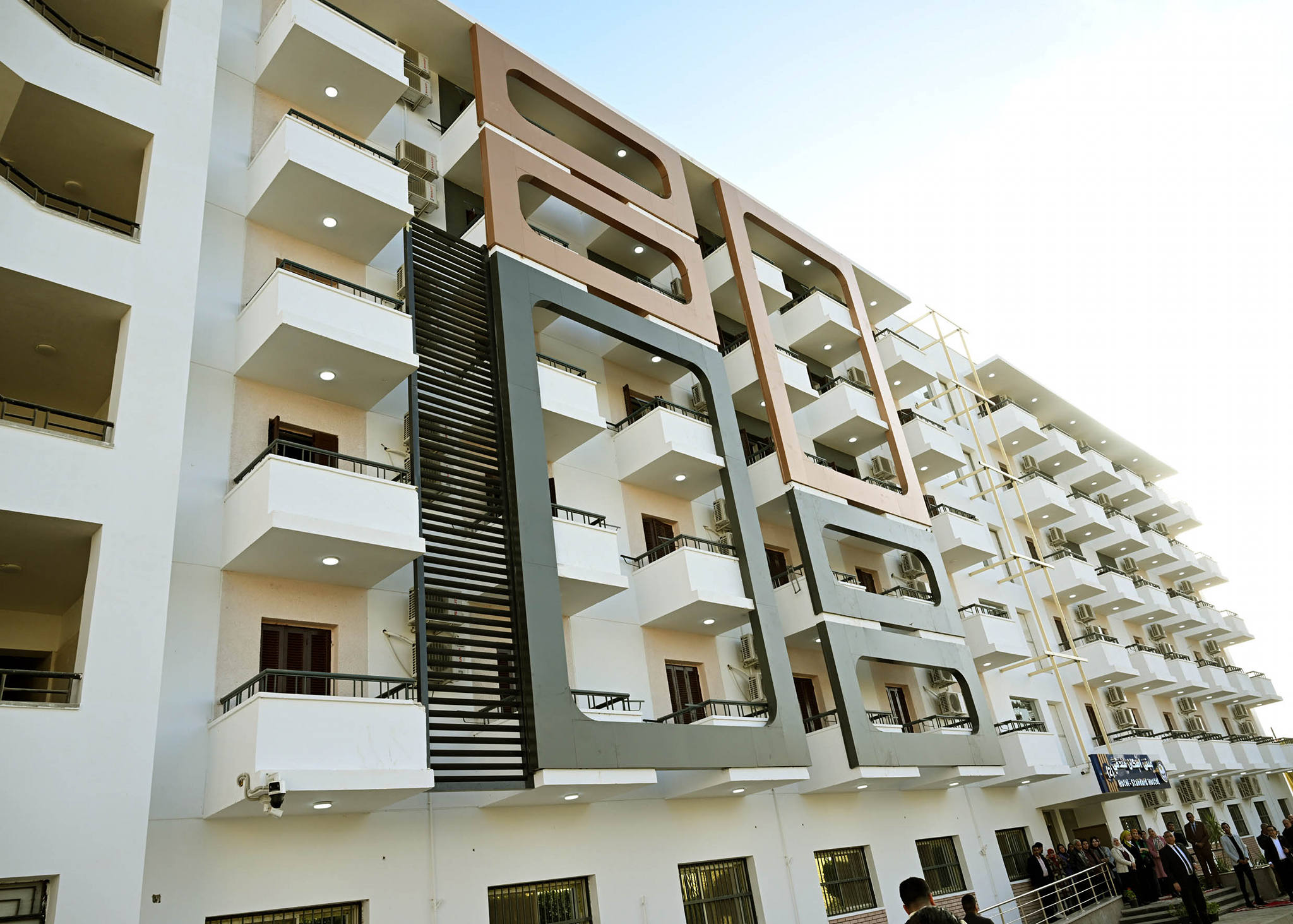 رئيس الوزراء يفتتح أول فنادق جامعة المنيا