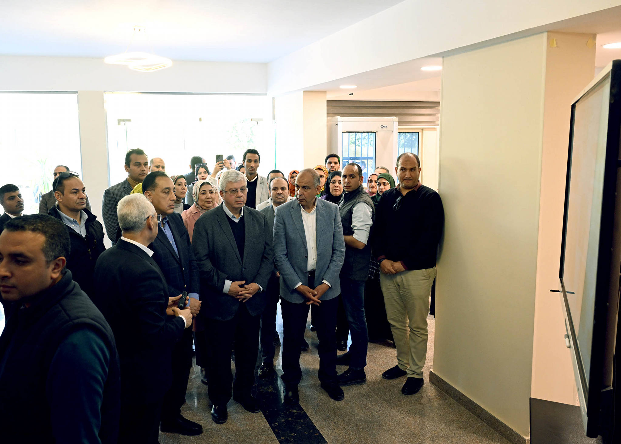 رئيس الوزراء يفتتح أول فنادق جامعة المنيا