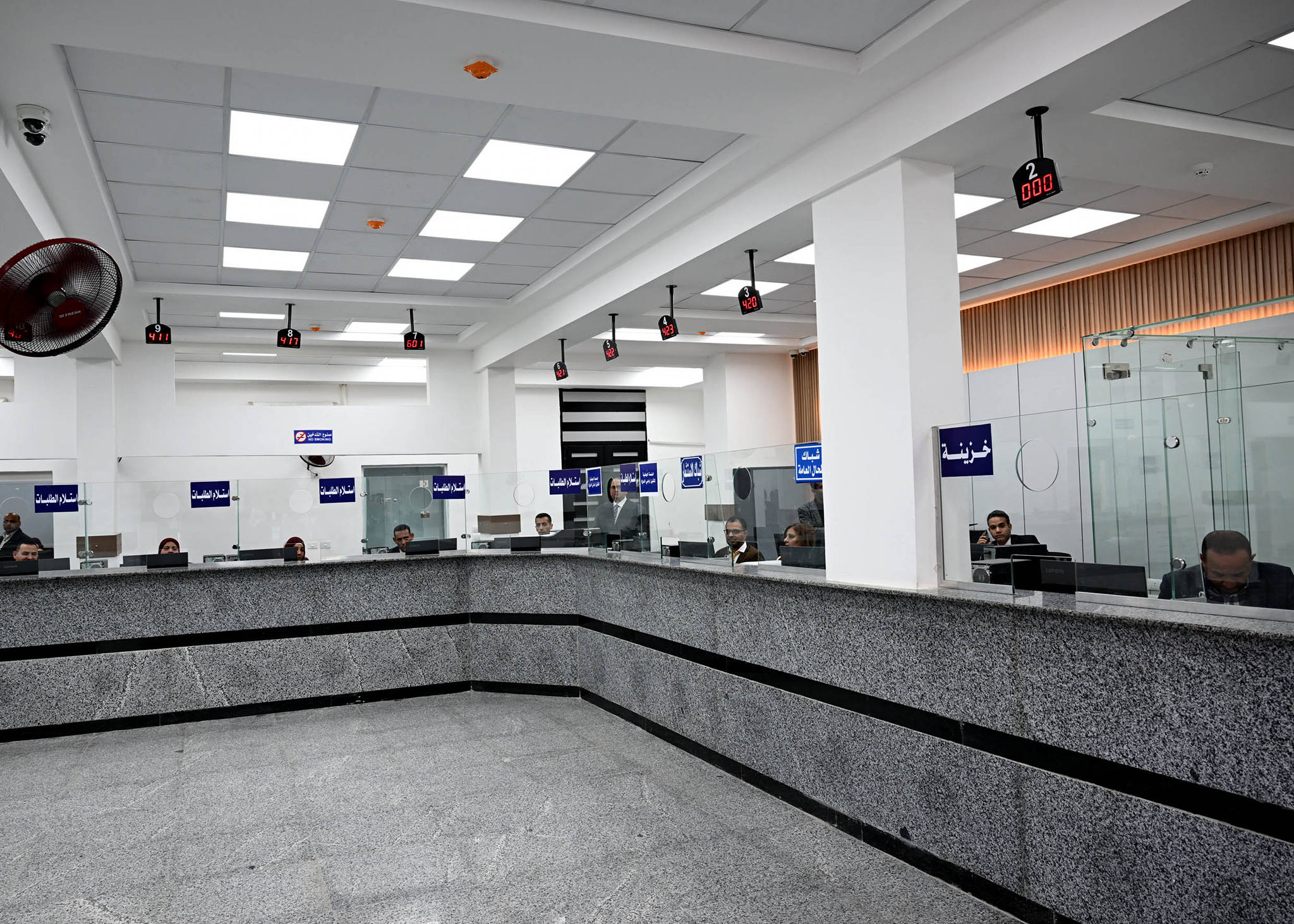 رئيس الوزراء يفتتح المركز التكنولوجي لخدمة المواطنين بالمنيا