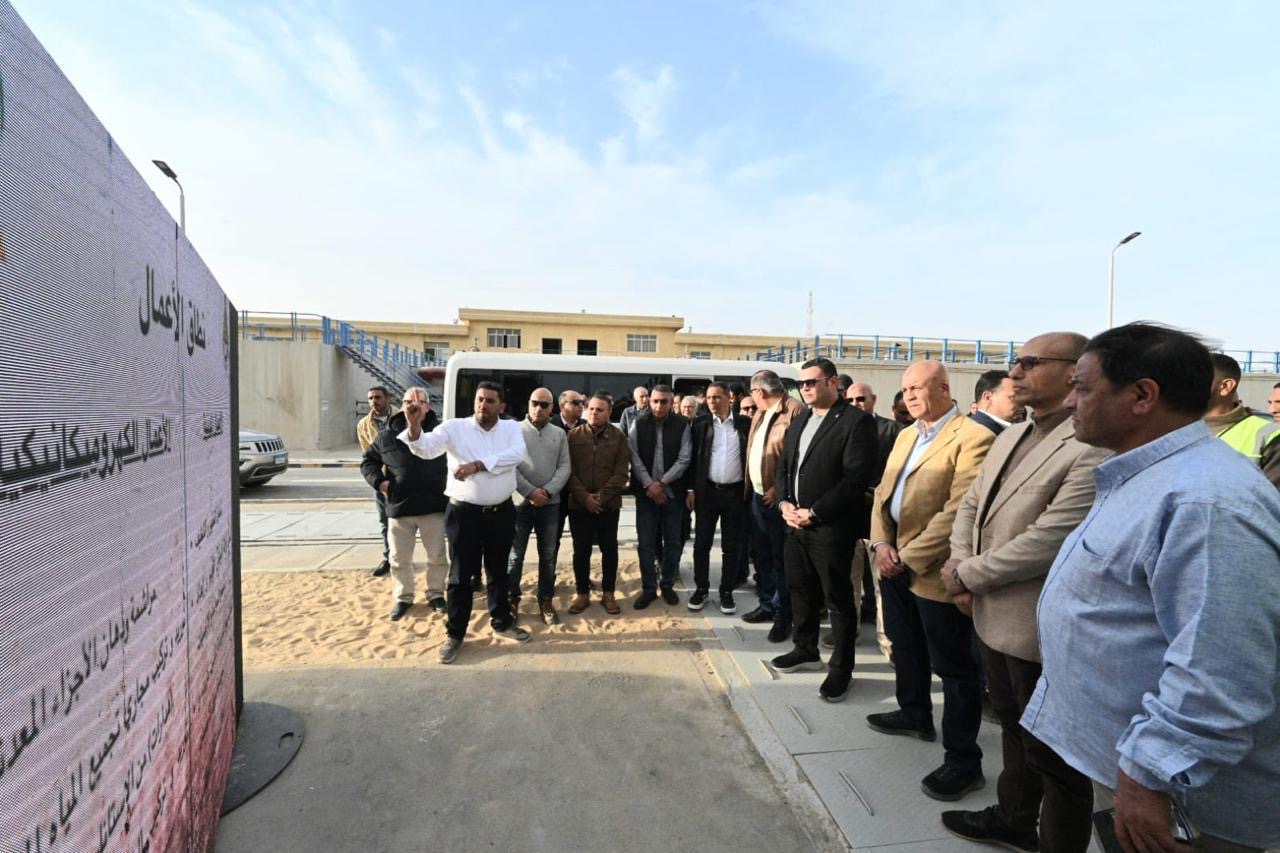 الشربيني يتفقد مشروع رفع كفاءة محطة تنقية مياه الشرب بالشيخ زايد