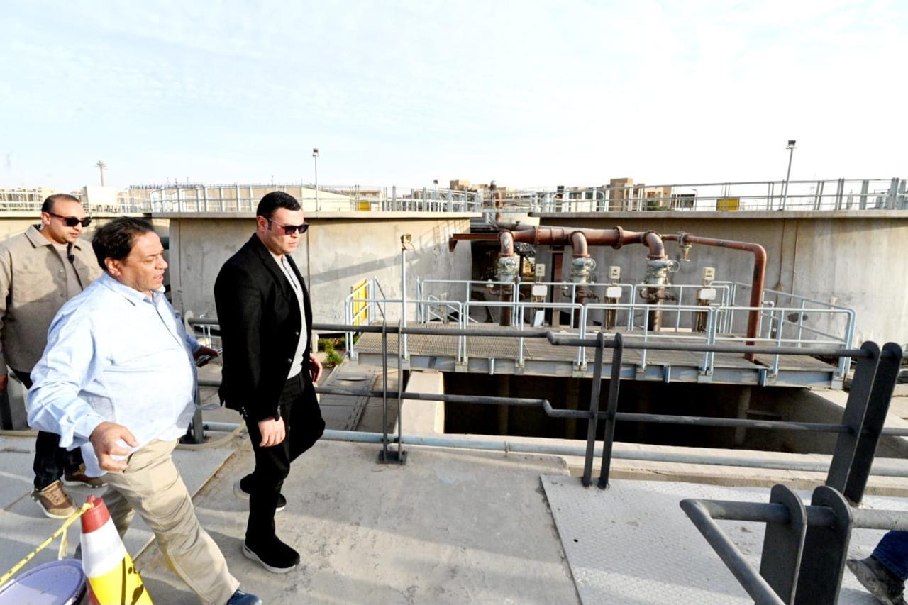 الشربيني يتفقد مشروع رفع كفاءة محطة تنقية مياه الشرب بالشيخ زايد