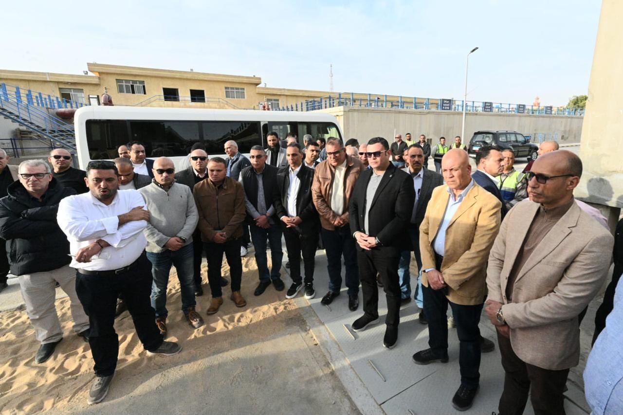 الشربيني يتفقد مشروع رفع كفاءة محطة تنقية مياه الشرب بالشيخ زايد