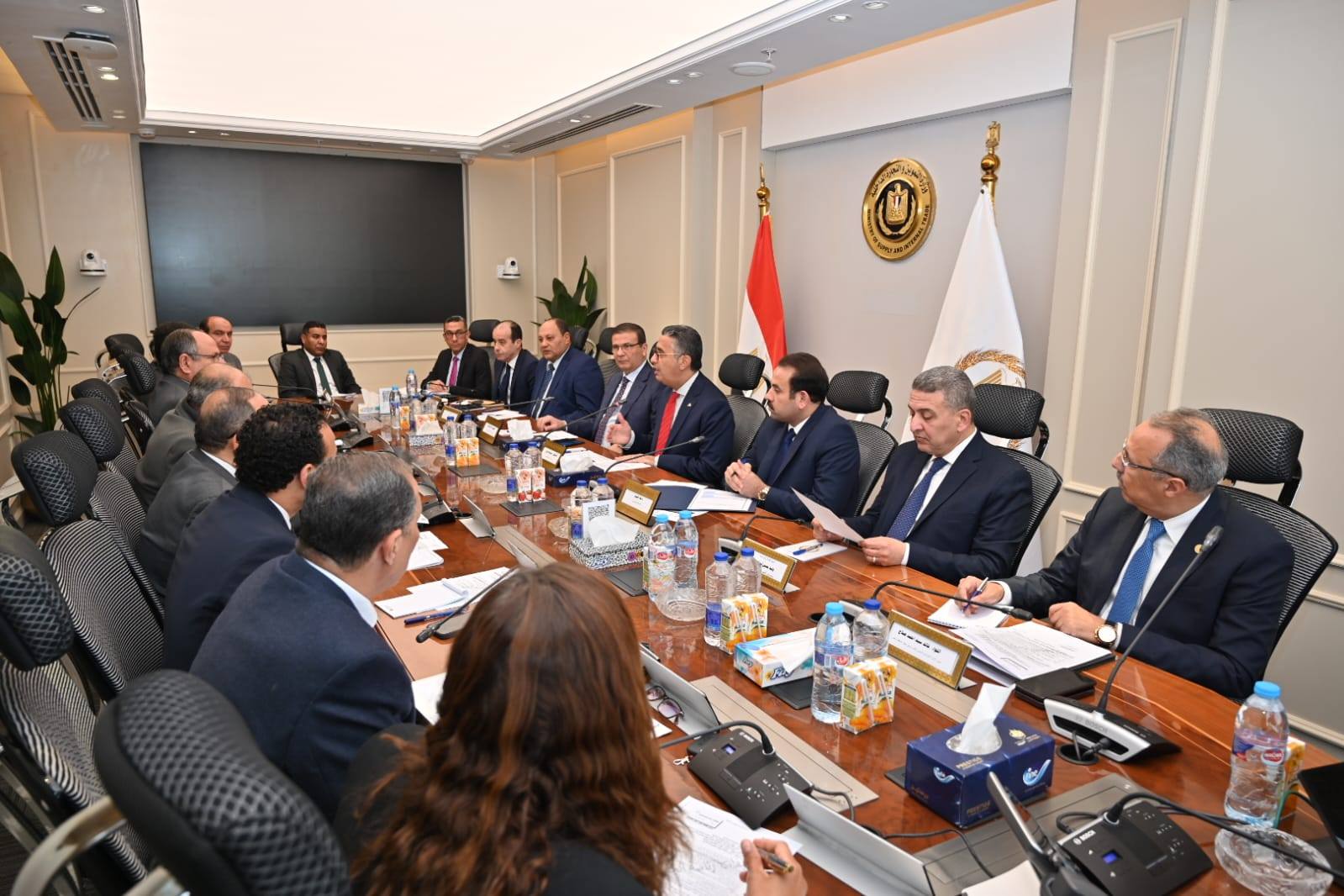 اجتماع وزيرا التموين والزراعة ورئيس جهاز مستقبل مصر