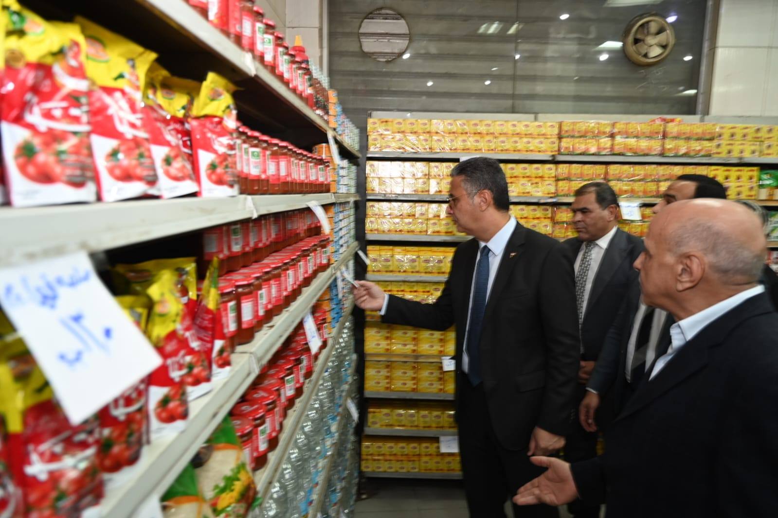 وزير التموين يجري جولة تفقدية موسعة بمحافظة القاهرة لمتابعة الأنشطة التموينية