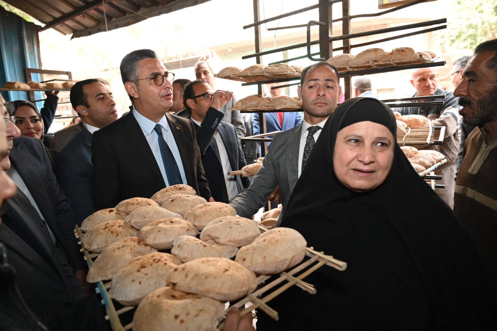 وزير التموين يجري جولة تفقدية موسعة بمحافظة القاهرة لمتابعة الأنشطة التموينية