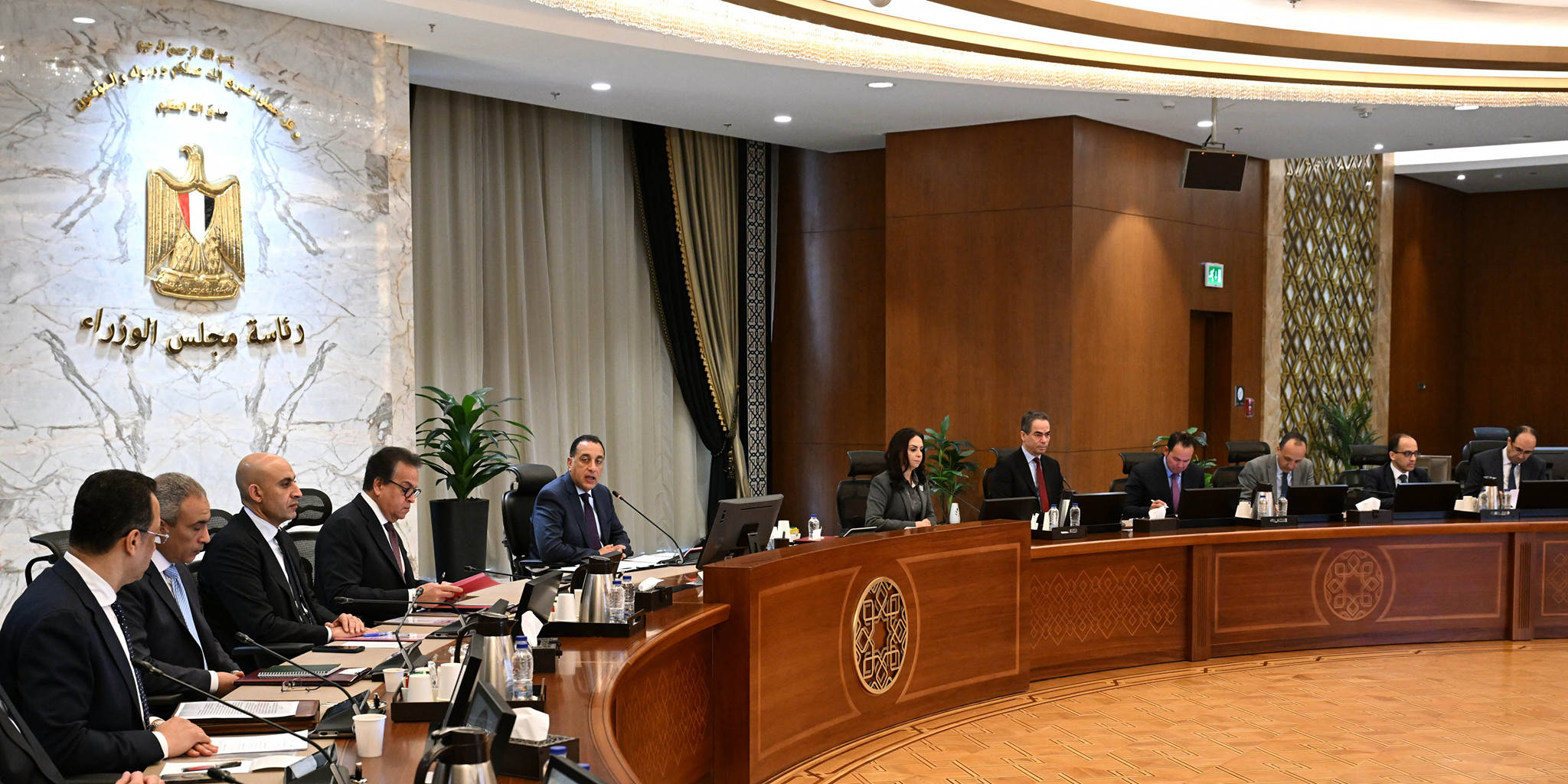 مدبولي يناقش إجراءات حماية الأطفال والنشء من المحتوي الضار على وسائل التواصل الاجتماعي 