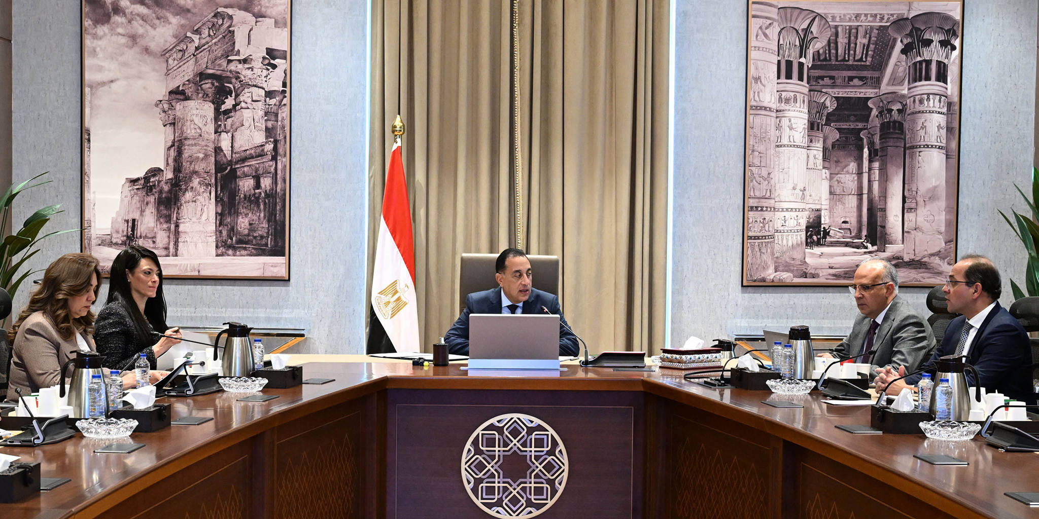 مدبولي يتابع الموقف التنفيذي الحالي لمشروعات حماية الشواطئ