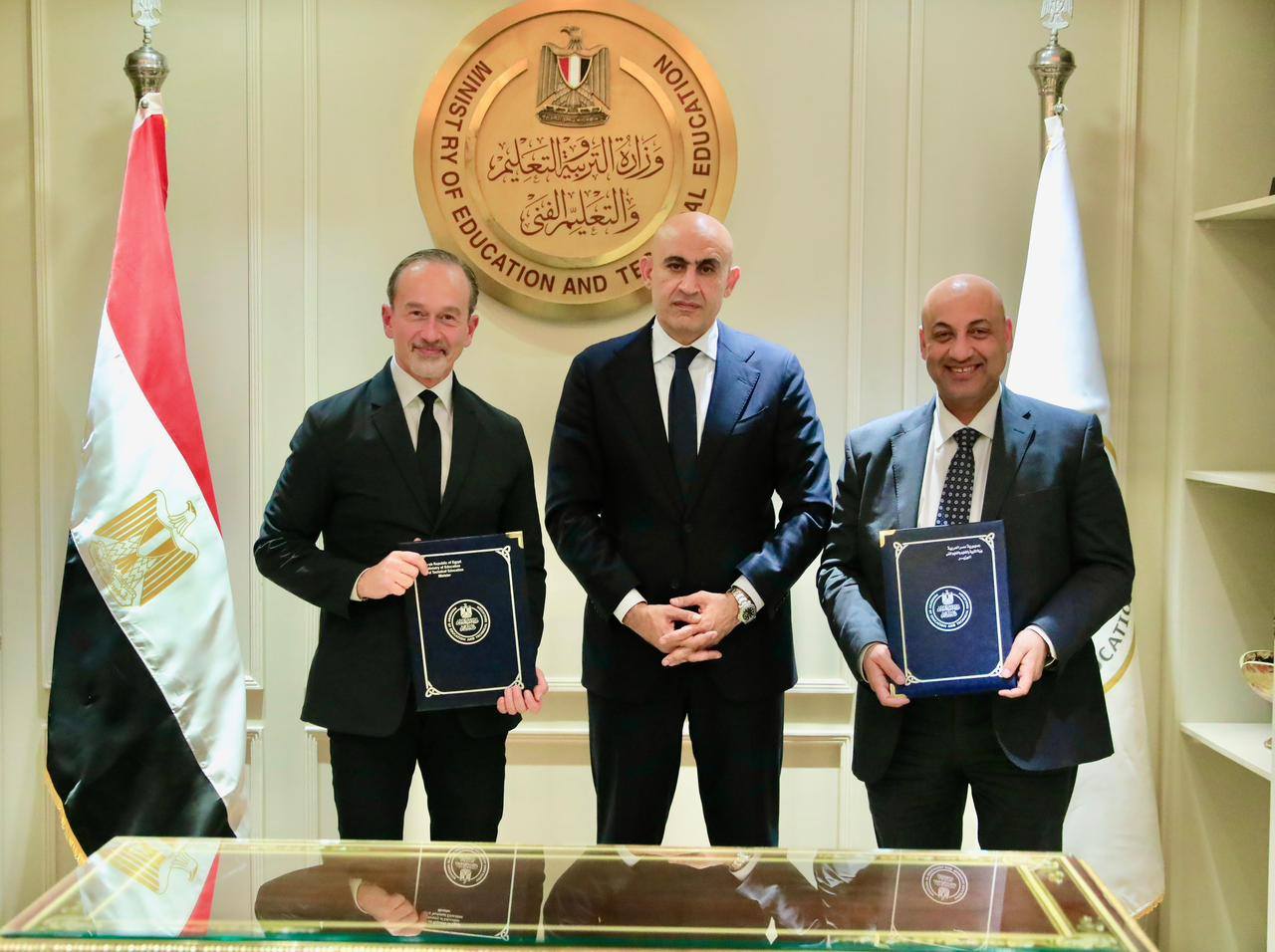 وزير التربية والتعليم يوقع مذكرة تفاهم هامة مع منظمة البكالوريا الدولية