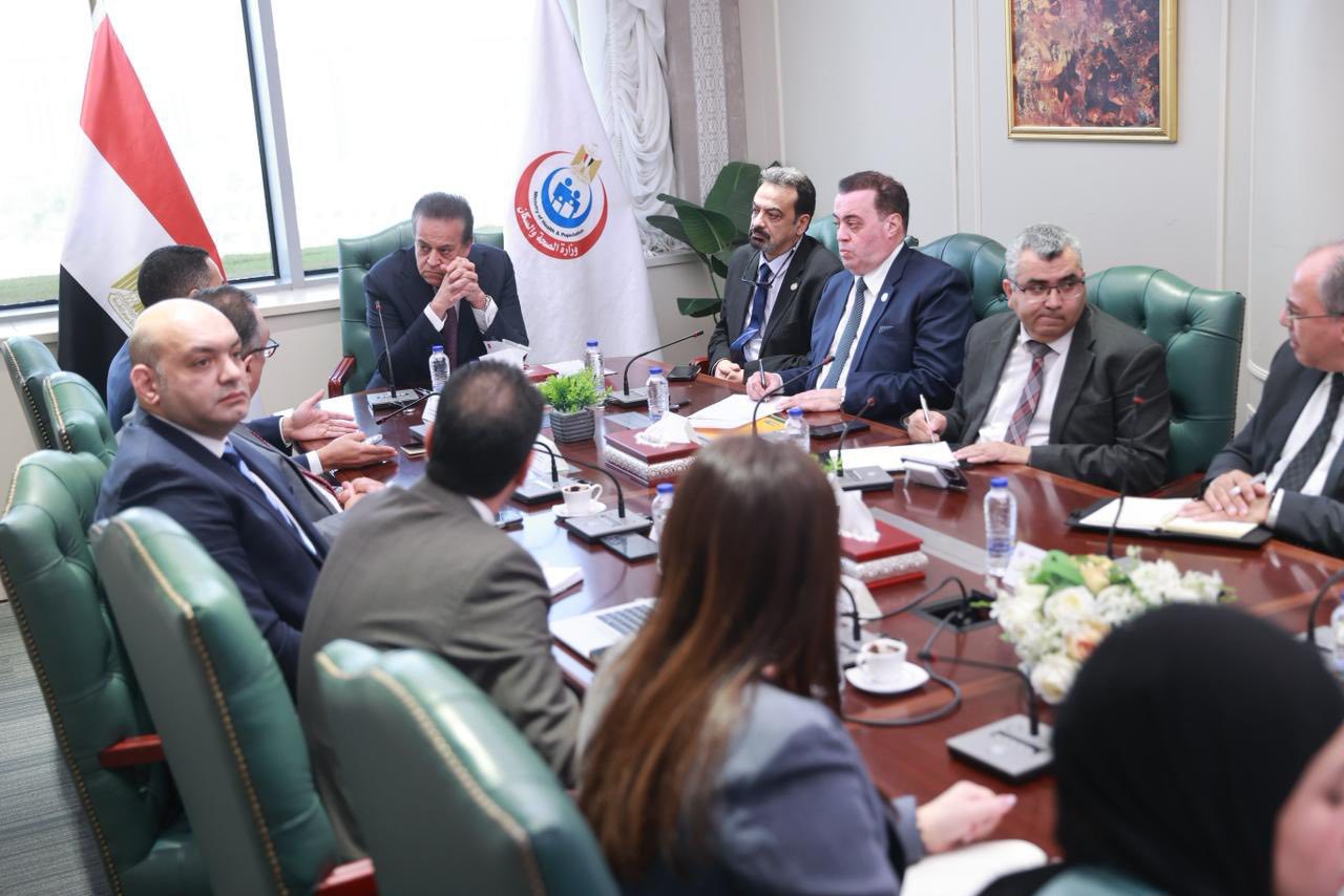 وزير الصحة يجتمع مع يس التنفيذي لشركة سيمنس هيلثنيرز مصر