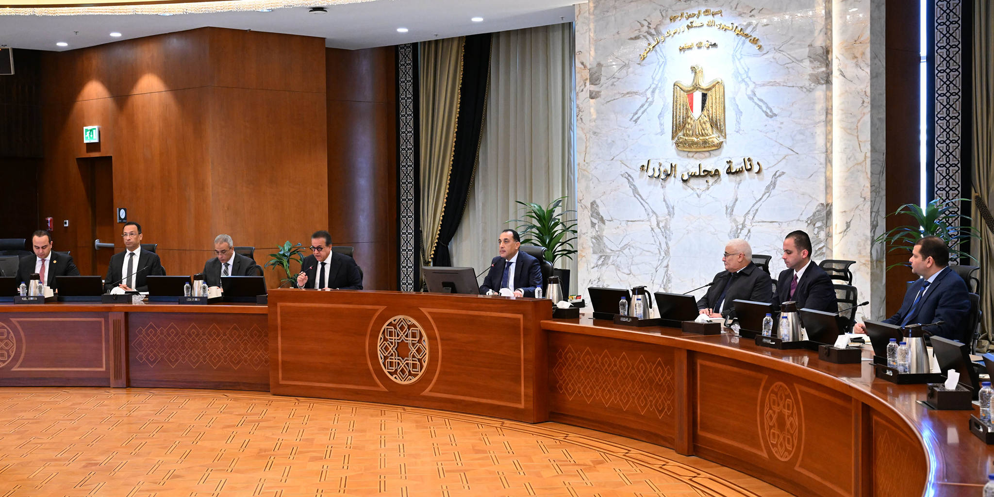 مدبولي يتابع مستجدات الموقف التنفيذي لميكنة منظومة التأمين