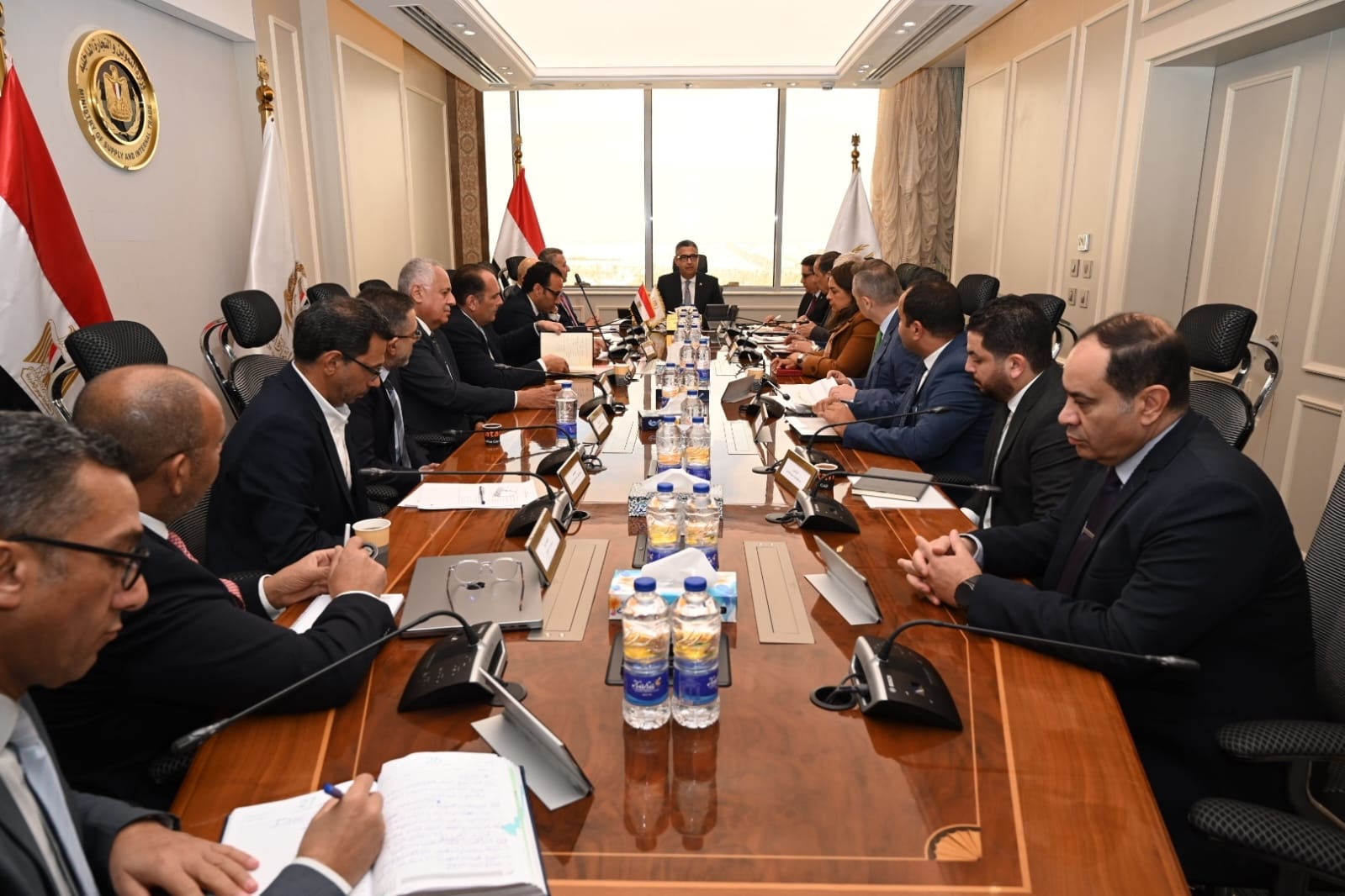 وزير التموين يتابع خطط تطوير صناعة السكر