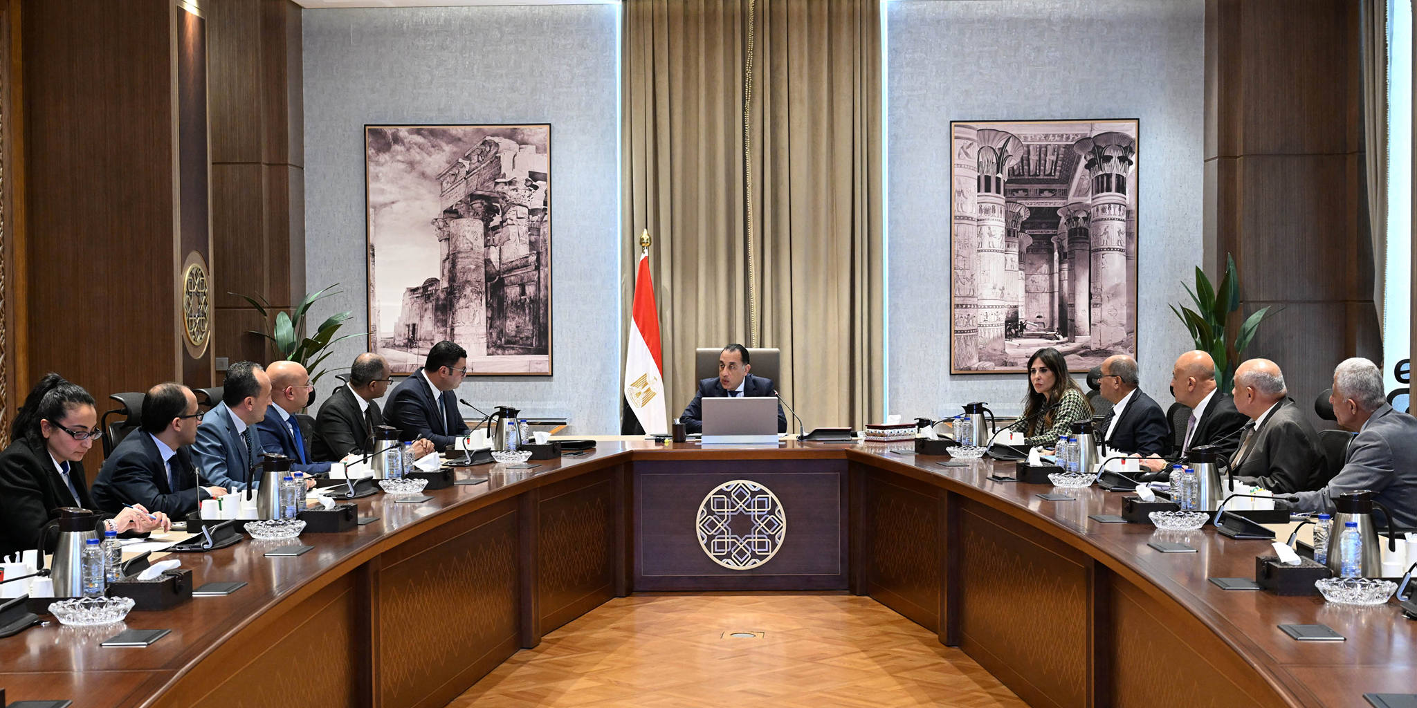 مدبولي يتابع تنفيذ إجراءات تطوير مرفق مياه الشرب والصرف الصحي