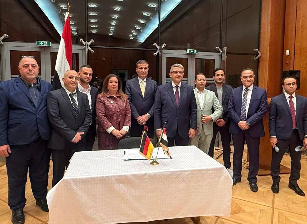 وزير الزراعة يشهد تدشين القنصلية العامة في هامبورج