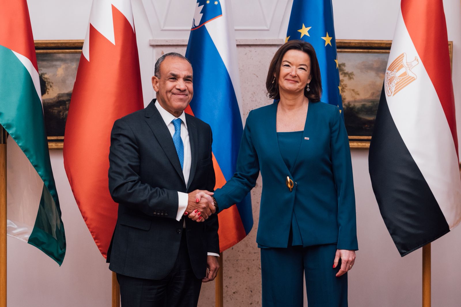 اجتماع اللجنة الوزارية العربية الإسلامية