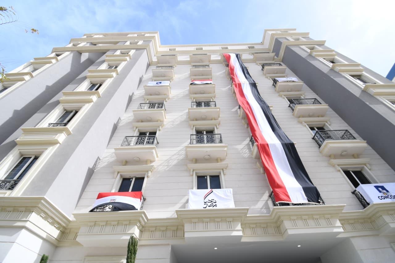 وزير الإسكان يتفقد العمارات السكنية بالحي اللاتيني وخزانات التكديس الجنوبية للمياه بالعلمين الجديدة