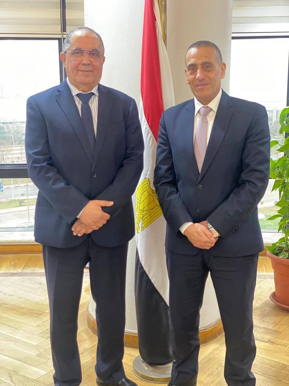 وزير الطيران يستقبل مدير عام المنظمة العربية للطيران المدني