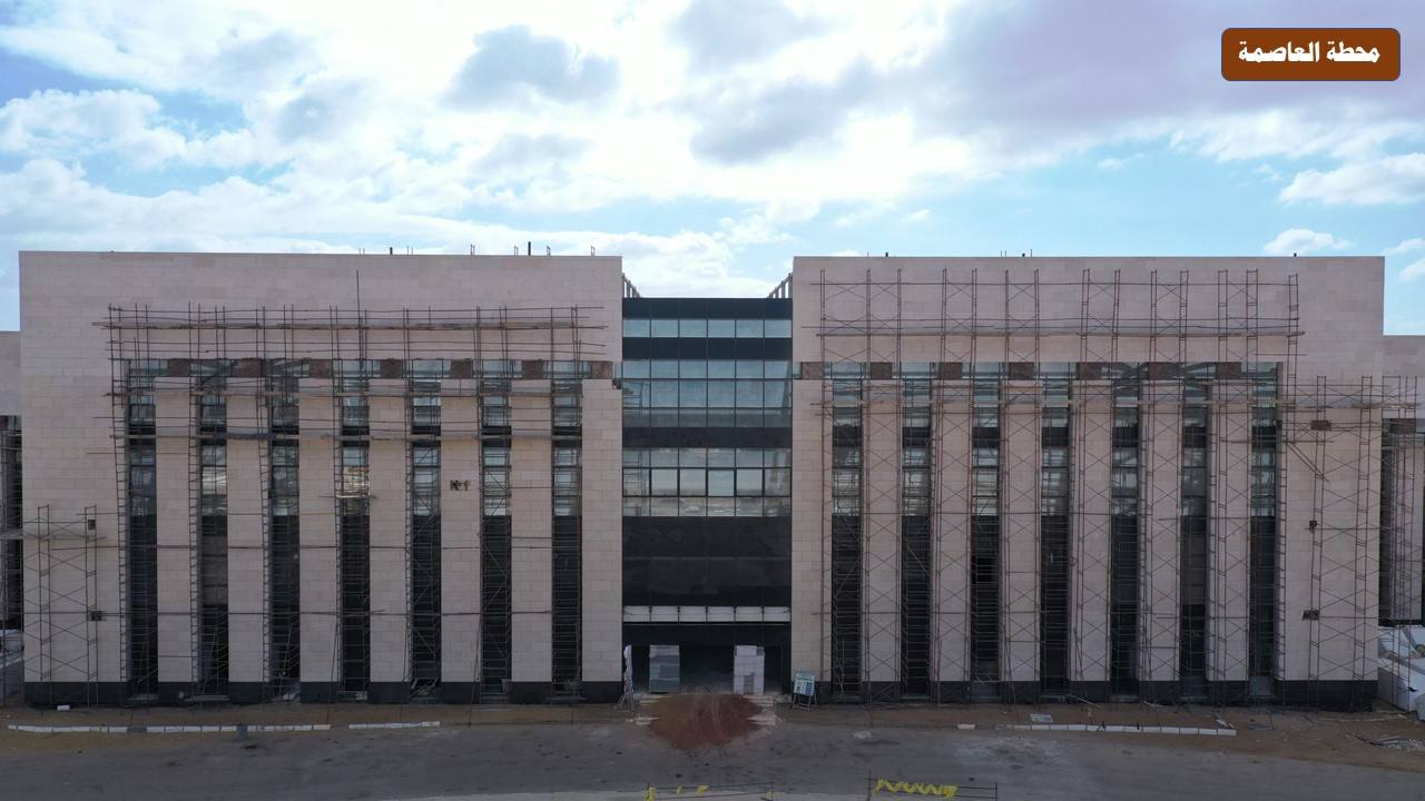 الوزير يتفقد الخط الأول للقطار الكهربائي السريع من العلمين إلى الإسكندرية