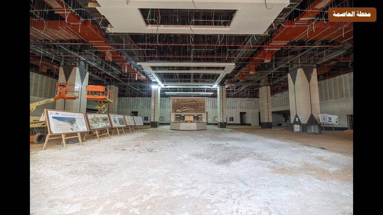 الوزير يتفقد الخط الأول للقطار الكهربائي السريع من العلمين إلى الإسكندرية