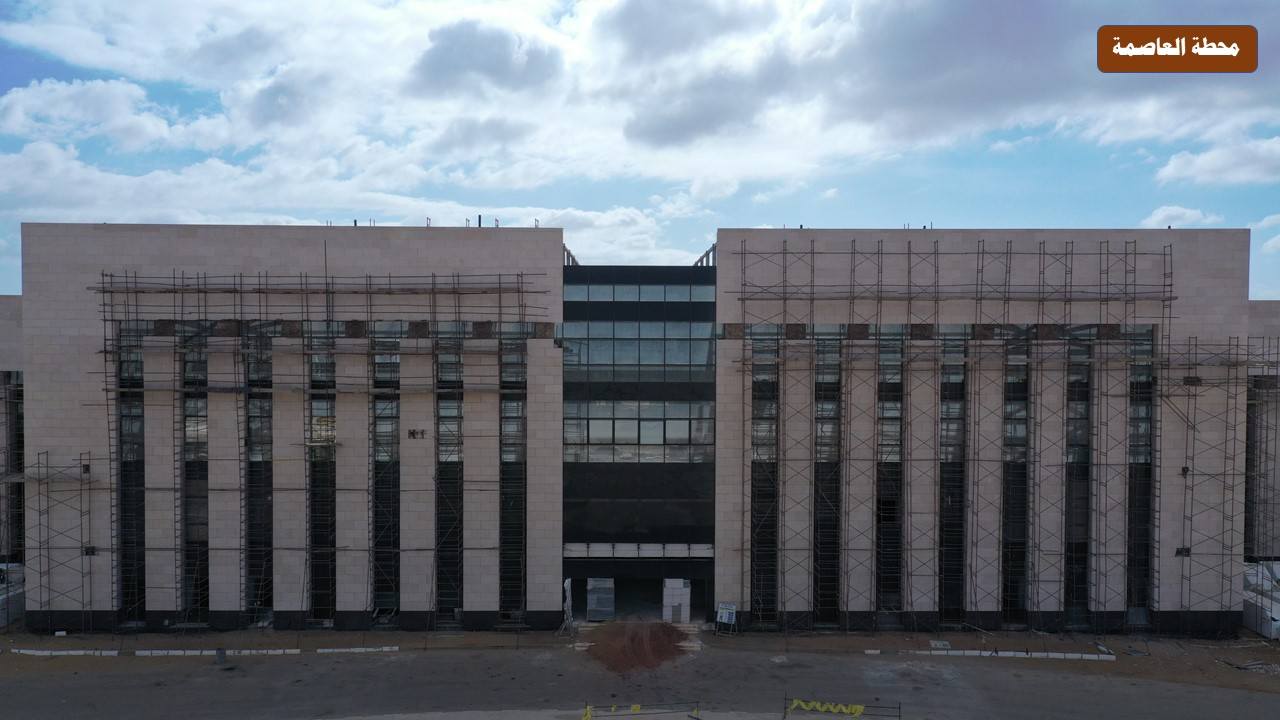 الوزير يتفقد الخط الأول للقطار الكهربائي السريع من العلمين إلى الإسكندرية