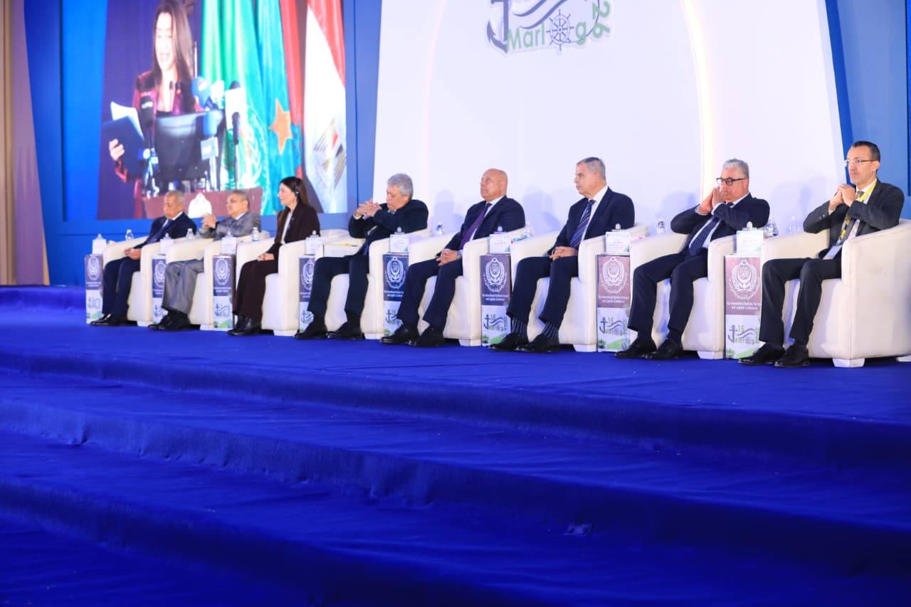 وزير الصناعة يفتتح النسخه الخامسة عشر من المؤتمر الدولي للنقل واللوجستيات