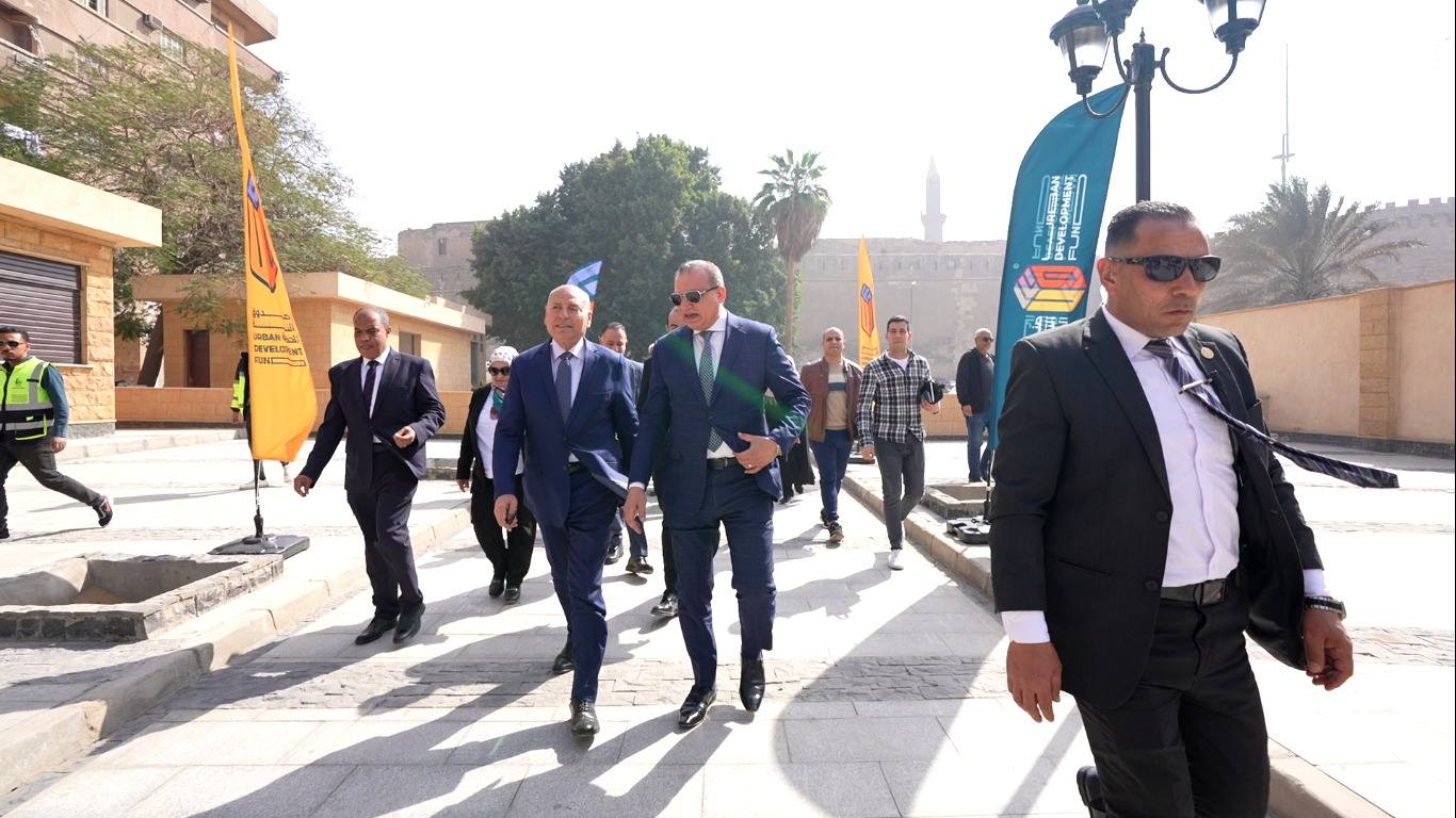 رئيس الوزراء يتابع موقف إعادة تسكين الأسر بعد انتهاء ترميم عقارات درب اللبانة