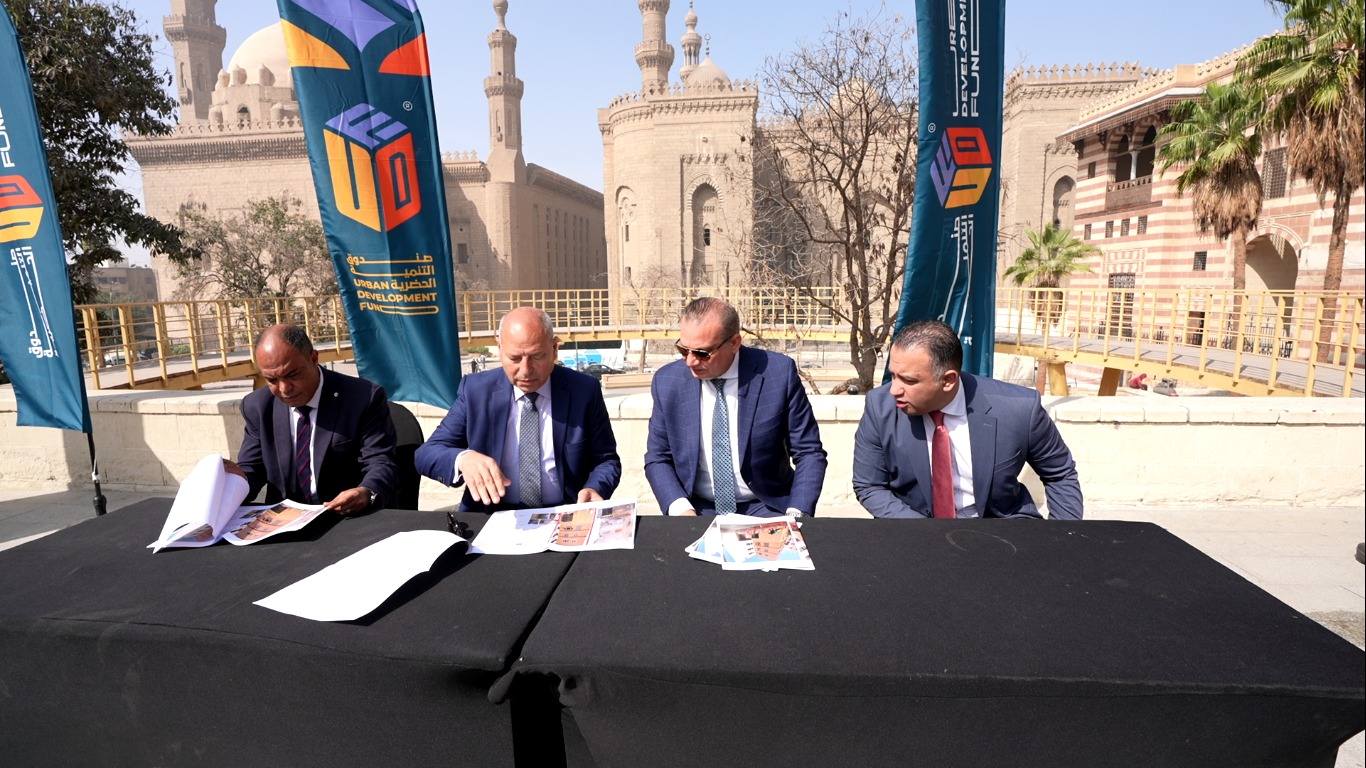 رئيس الوزراء يتابع موقف إعادة تسكين الأسر بعد انتهاء ترميم عقارات درب اللبانة