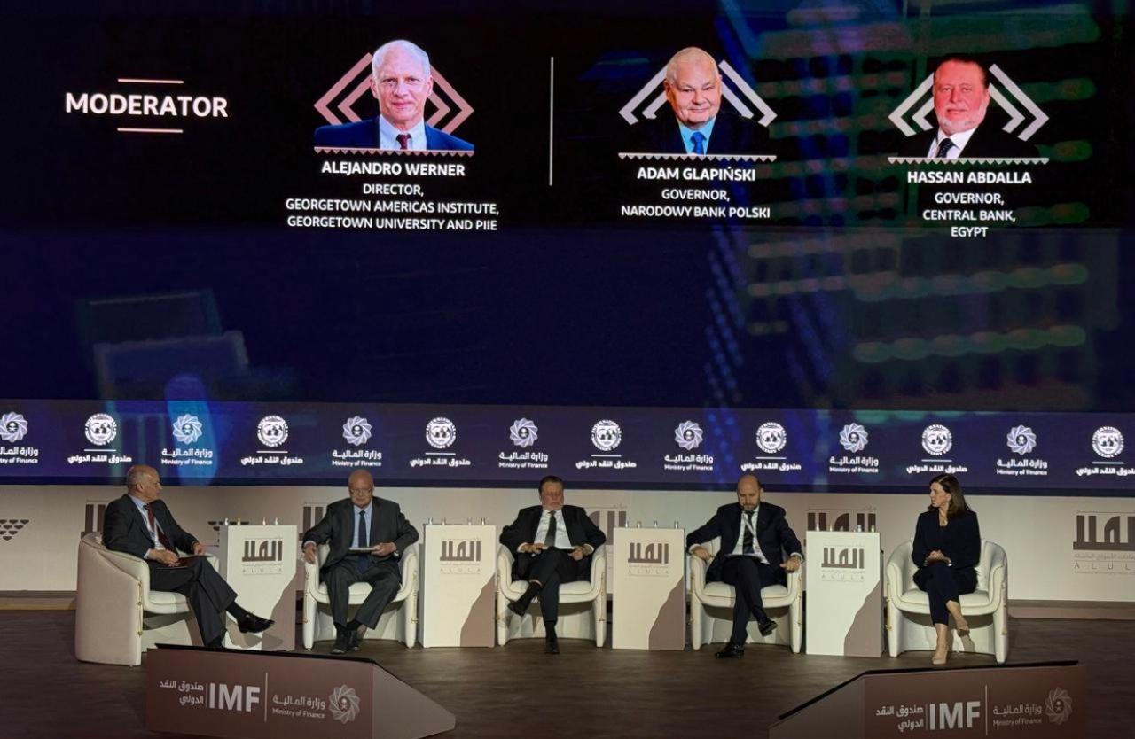 محافظ البنك المركزي خلال فعاليات مؤتمر العُلا لاقتصادات الأسواق الناشئة