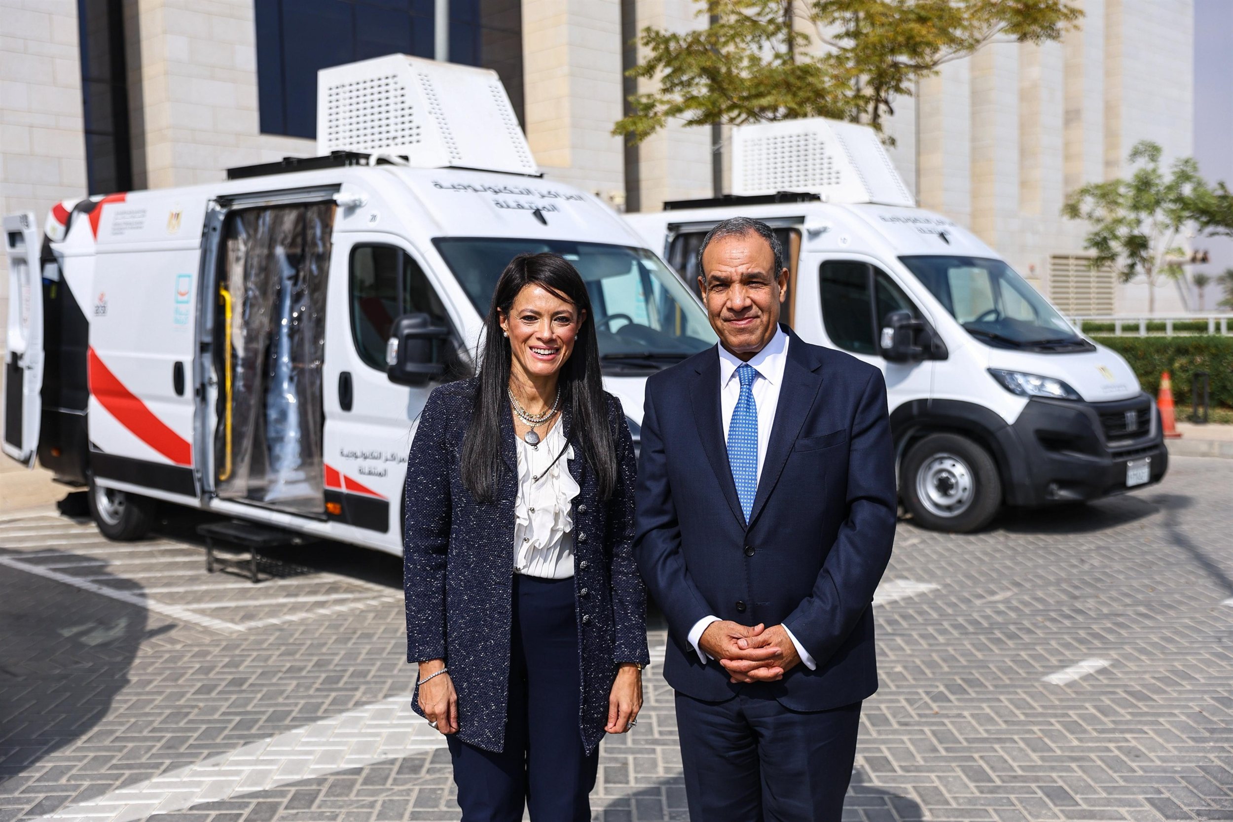 وزارتا التخطيط والخارجية تطلقان مشروع المراكز التكنولوجية المتنقلة