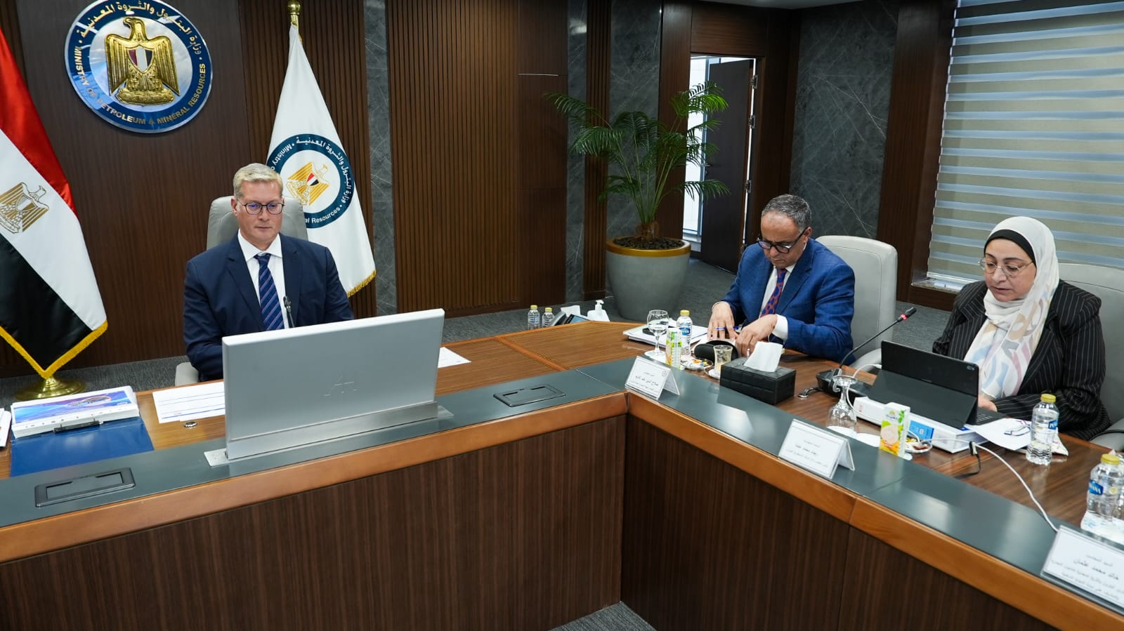 وزير البترول يعتمد الموازنات الاستثمارية لشركتي الإسكندرية والعامرية للبترول 2026–2027