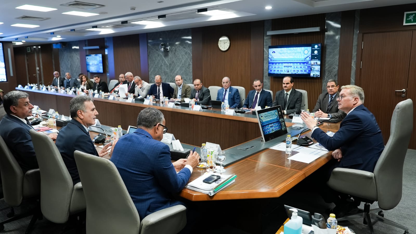 وزير البترول يعتمد الموازنات الاستثمارية لشركتي الإسكندرية والعامرية للبترول 2026–2027