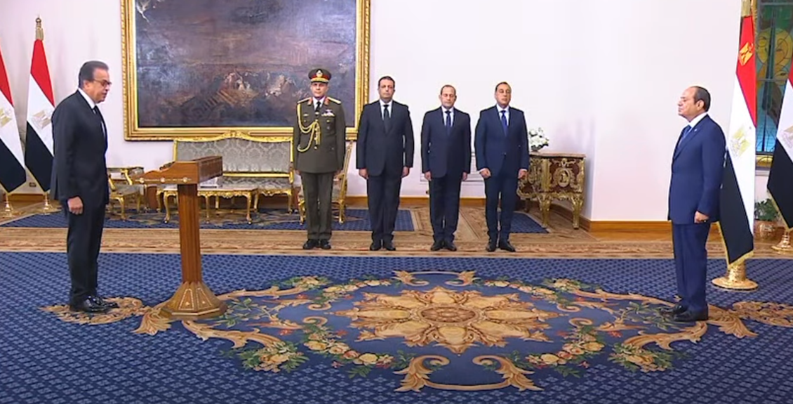 الرئيس السيسي يشهد أداء اليمين الدستورية للوزراء الجُدد