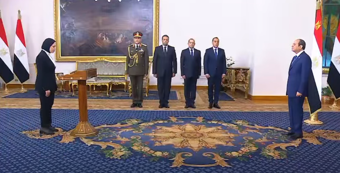 الرئيس السيسي يشهد أداء اليمين الدستورية للوزراء الجُدد