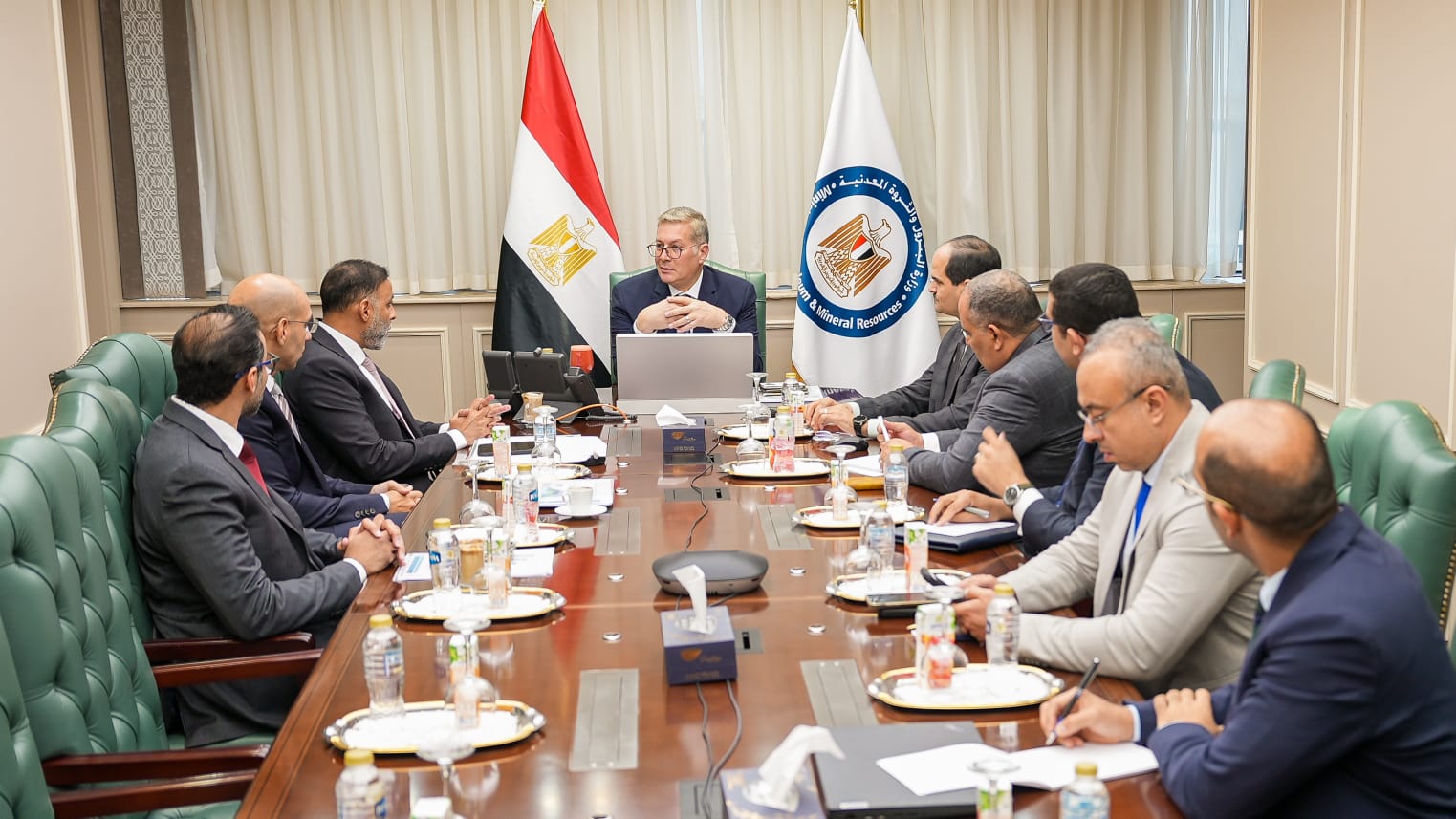 وزير البترول مع رئيس شركة اركيوس انرجي