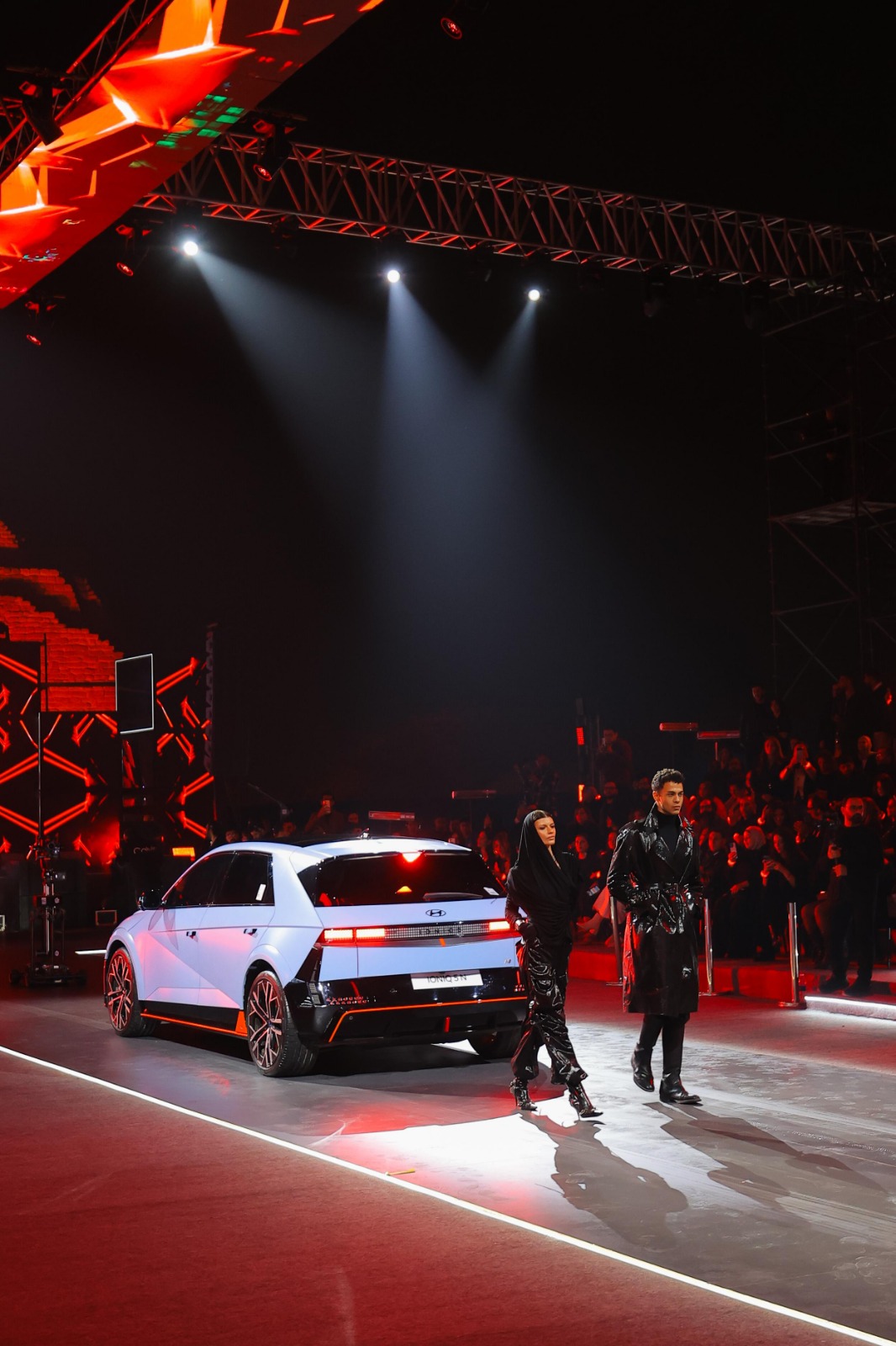 هيونداي تكشف عن IONIQ 9 الجديدة كليًا