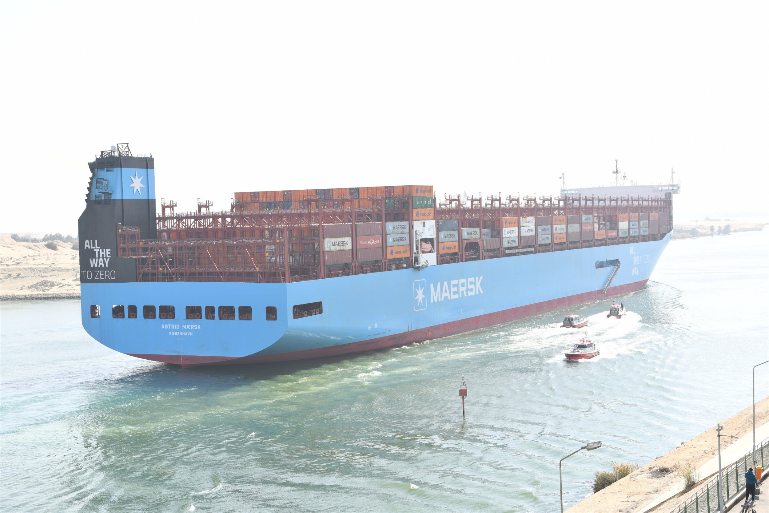 قناة السويس تشهد عبور سفينة الحاويات ASTRID MAERSK